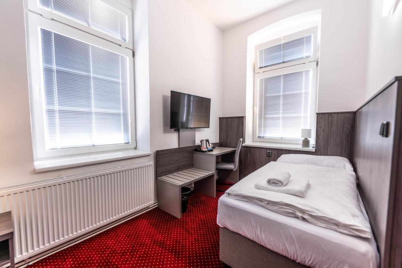 Hotel Orka Moravská Třebová Buitenkant foto